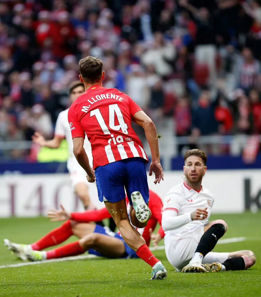 El número de la suerte 14 de Llorente hace brillar la luz del Atlético de Madrid